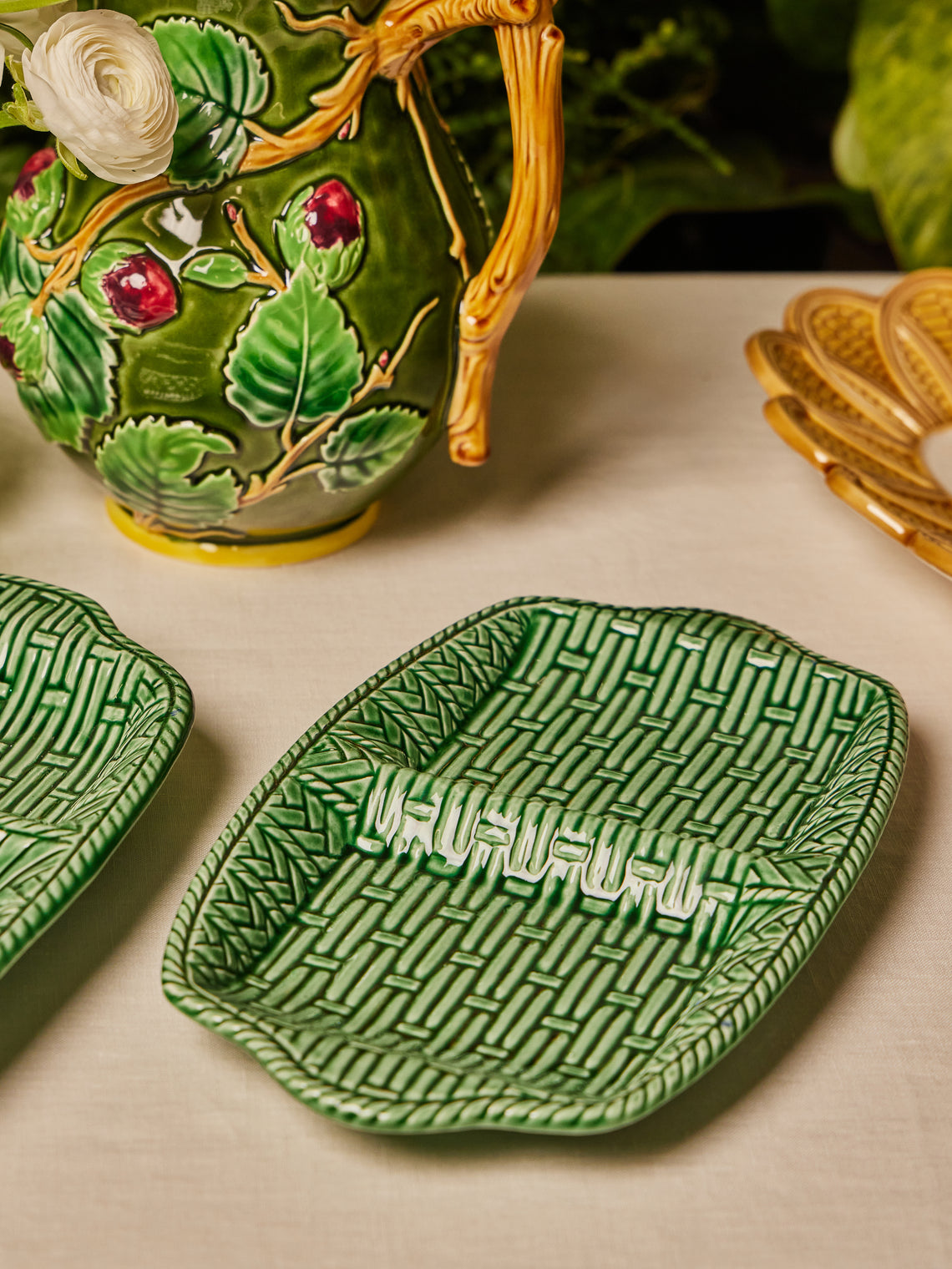 Verdolini - Palizzata Hand-Painted Ceramic Double Appetizer Dish - Green - ABASK