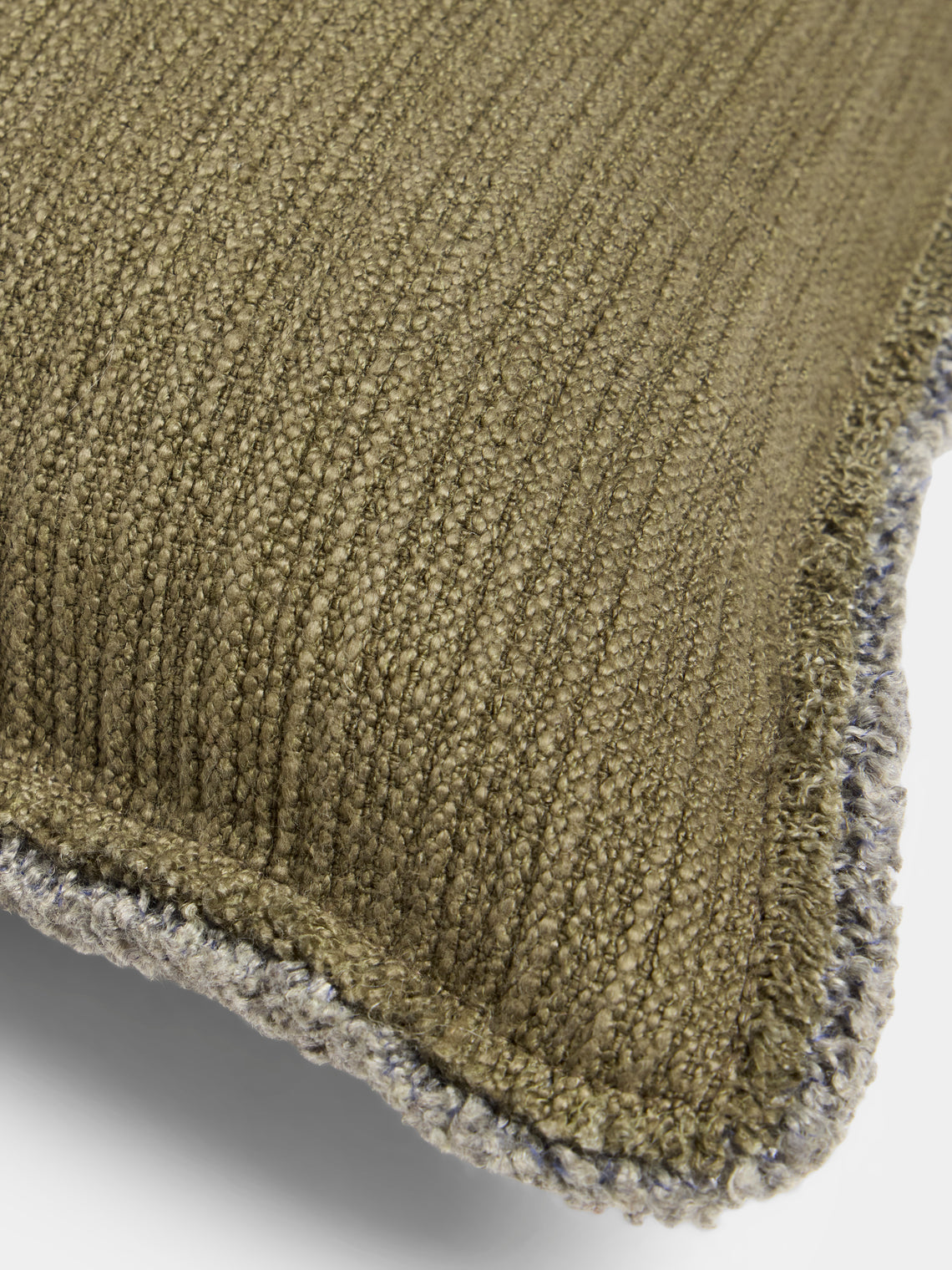 de Le Cuona - Bison Linen Fringed Cushion (23in/58cm) - Green - ABASK