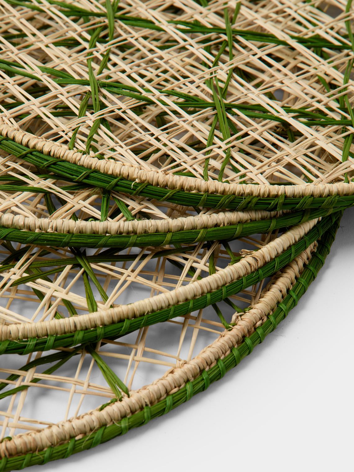 Artesanías del Atlántico - Panal Handwoven Palm Placemats (Set of 4) - Green - ABASK