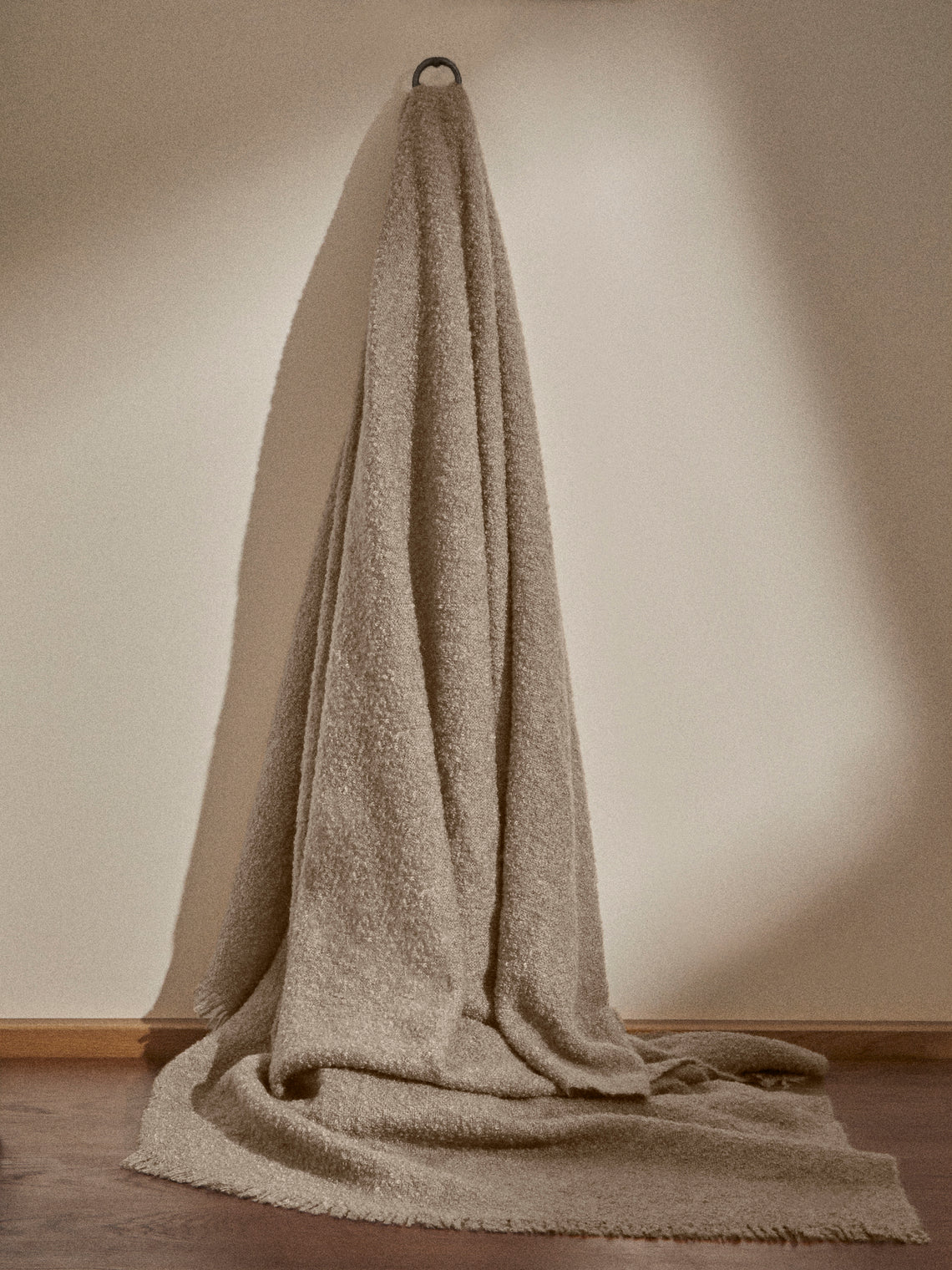 Brun de Vian-Tiran - Cirrus Handwoven Mohair Bed Blanket (108in/2.75m) - Beige - ABASK