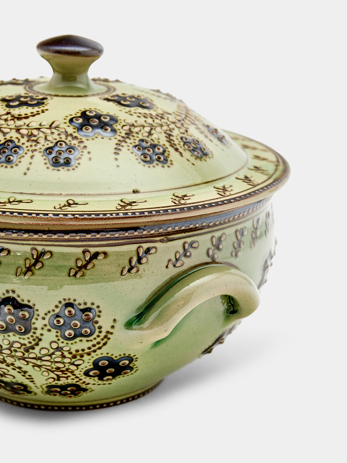 Poterie d’Évires - Flowers Hand-Painted Ceramic Small Lidded Vegetable Dish - Green - ABASK