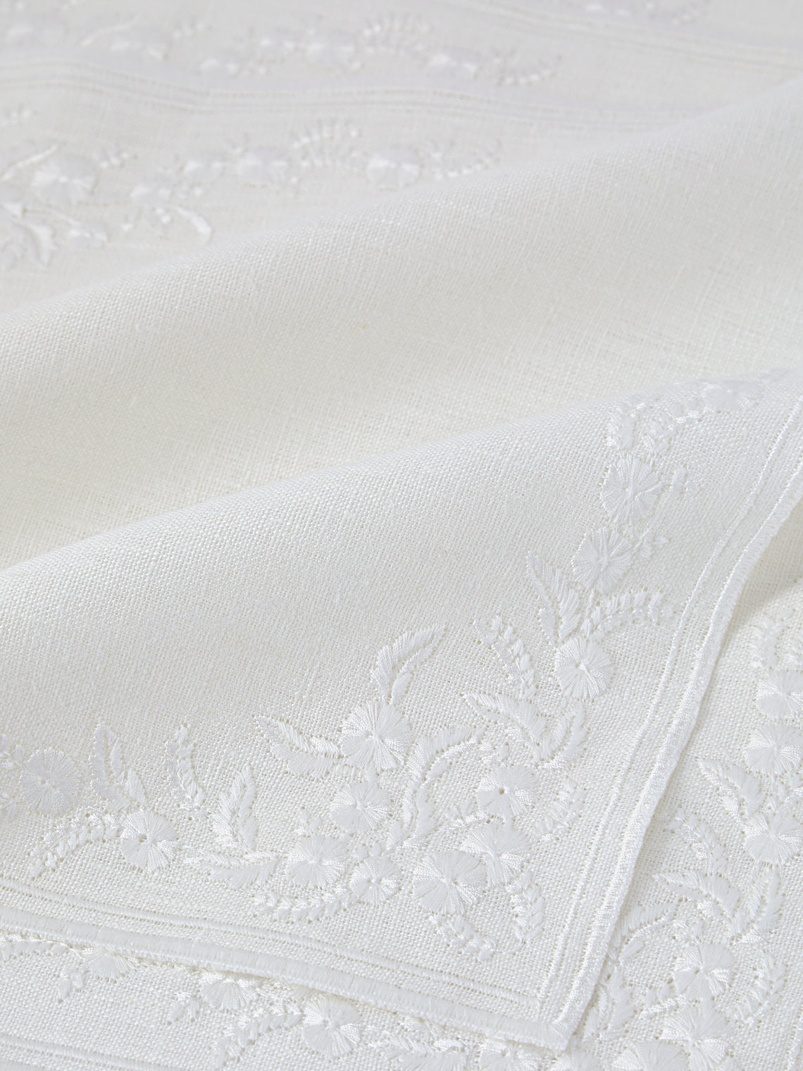 Borgo delle Tovaglie - Venaria Embroidered Linen Placemats (Set of 4) - Ivory - ABASK