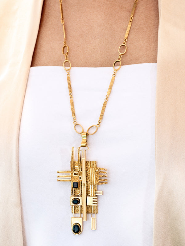 Mahnaz Collection - Vintage 1975 Giorgio Facchini 18-Karat Gold, Sapphire and White Enamel Necklace - Gold - ABASK