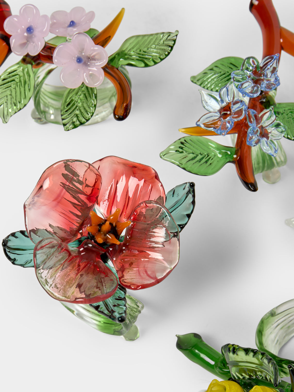 Casarialto - | Set of 6 | Floral Garden Hand-Blown Glass Napkin Rings - Multiple - ABASK