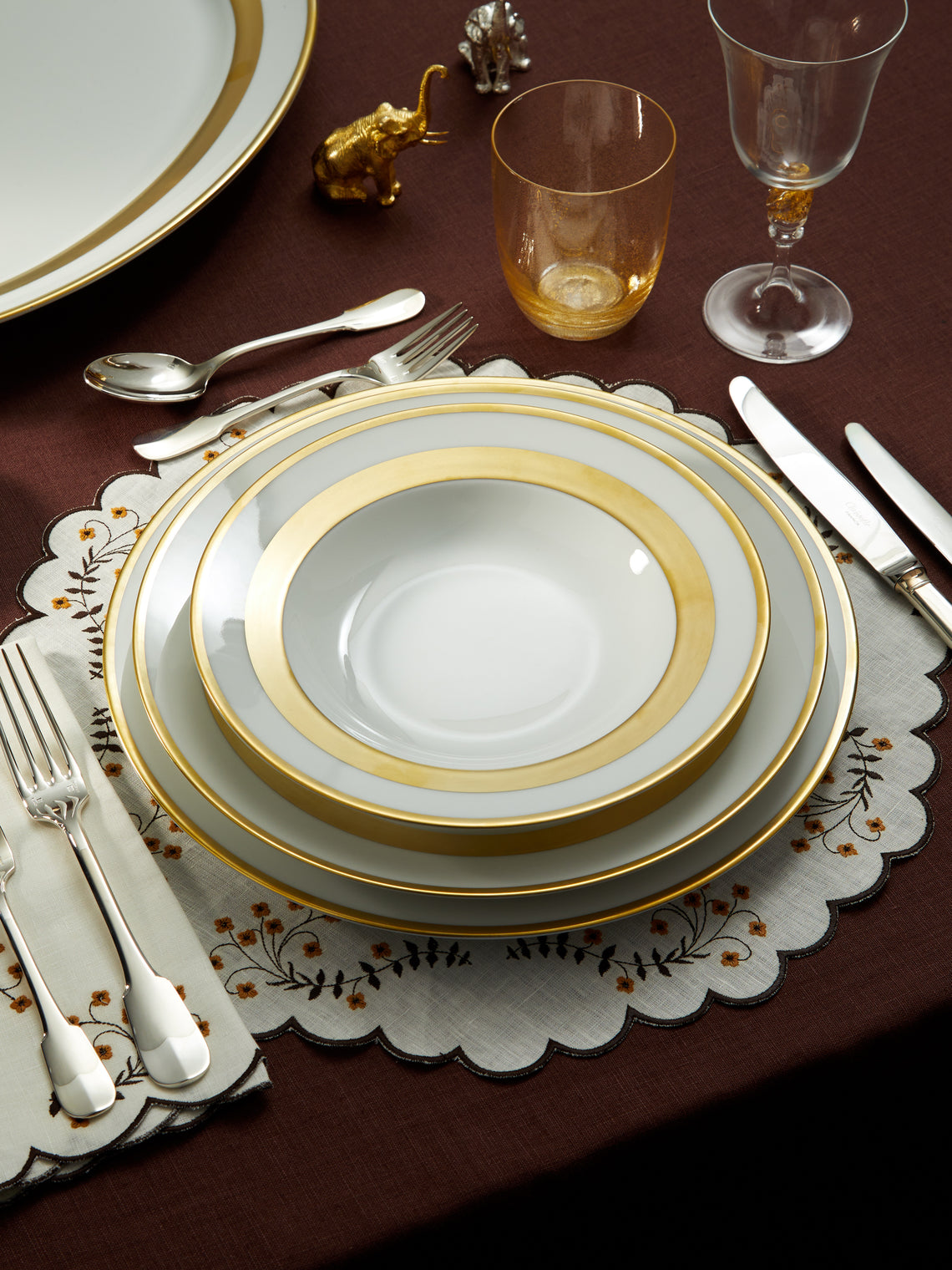 Robert Haviland & C. Parlon - William Porcelain Soup Plates – 9in/23cm (Set of 2) - Gold - ABASK