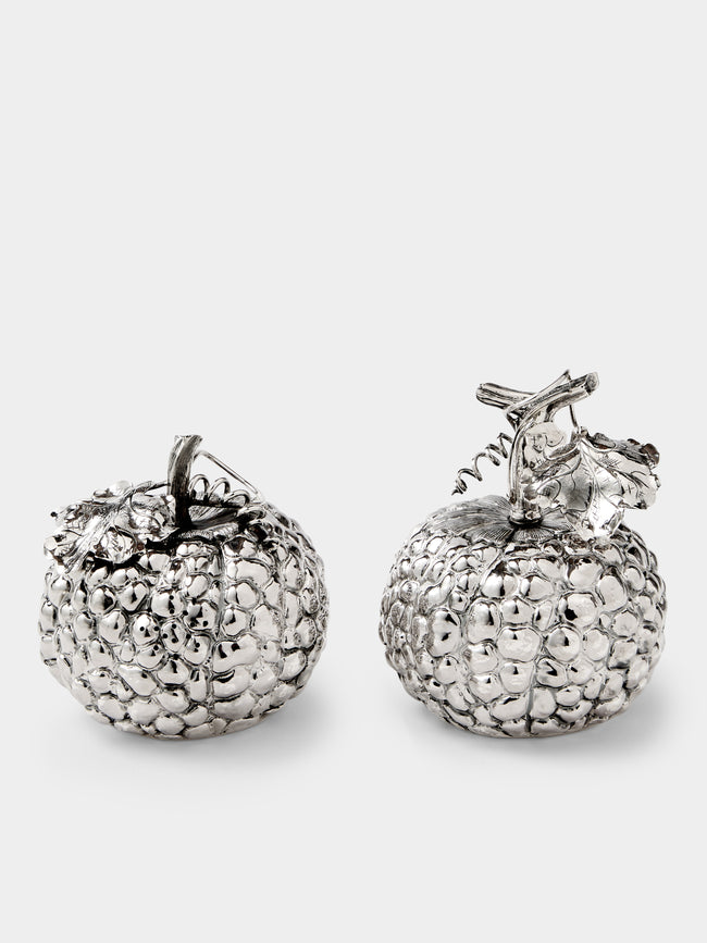 Milanese Silver - Pumpkin Sterling Silver Salt and Pepper Shakers (Set of 2) - Silver - ABASK - 