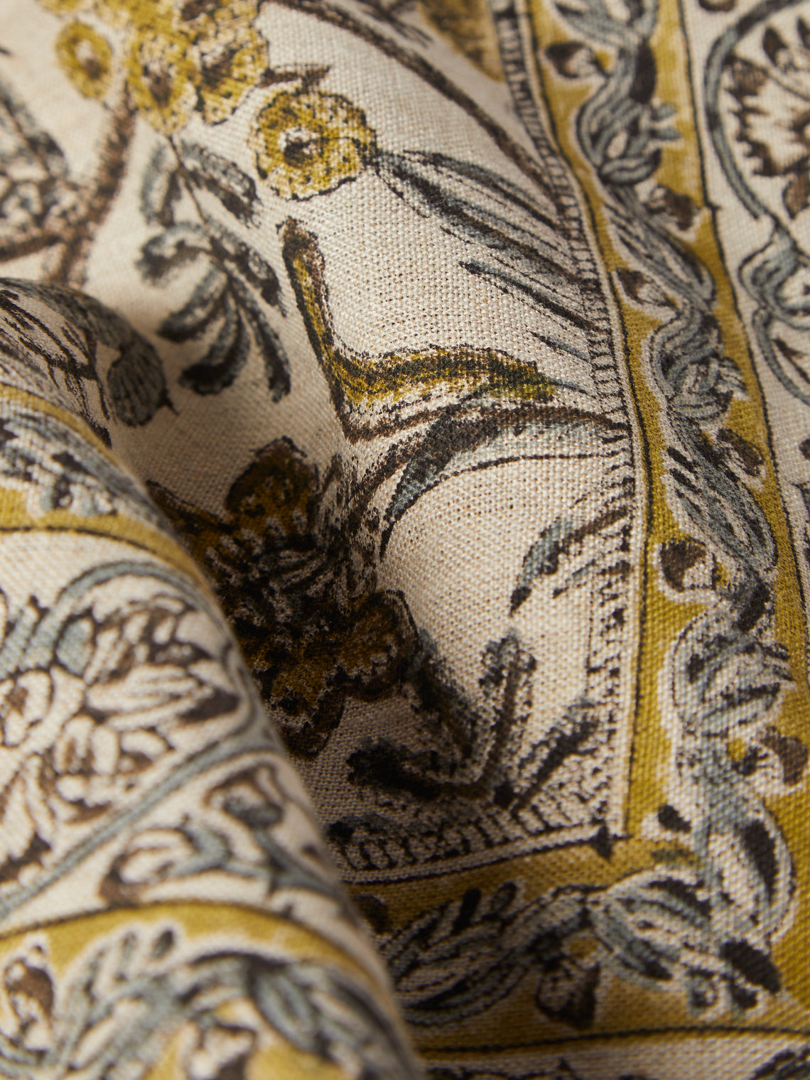 Chamois - Parrot Block-Printed Linen Round Tablecloth (86.5in/2.2m) - Natural - ABASK