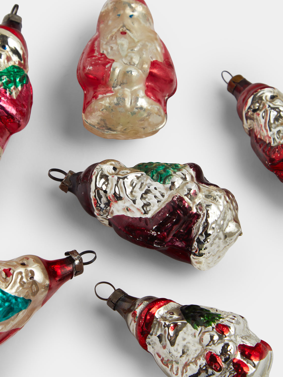 Antique and Vintage - Early-20th-Century Father Christmas Glass Baubles (Set of 6) - Red - ABASK