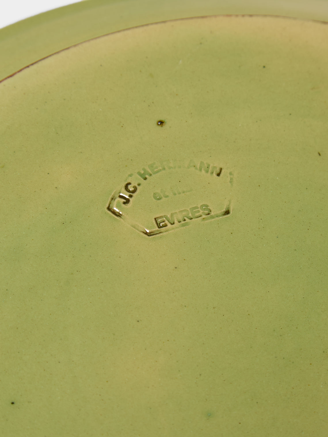 Poterie d’Évires - Strawberries Hand-Painted Ceramic Round Platter - Green - ABASK
