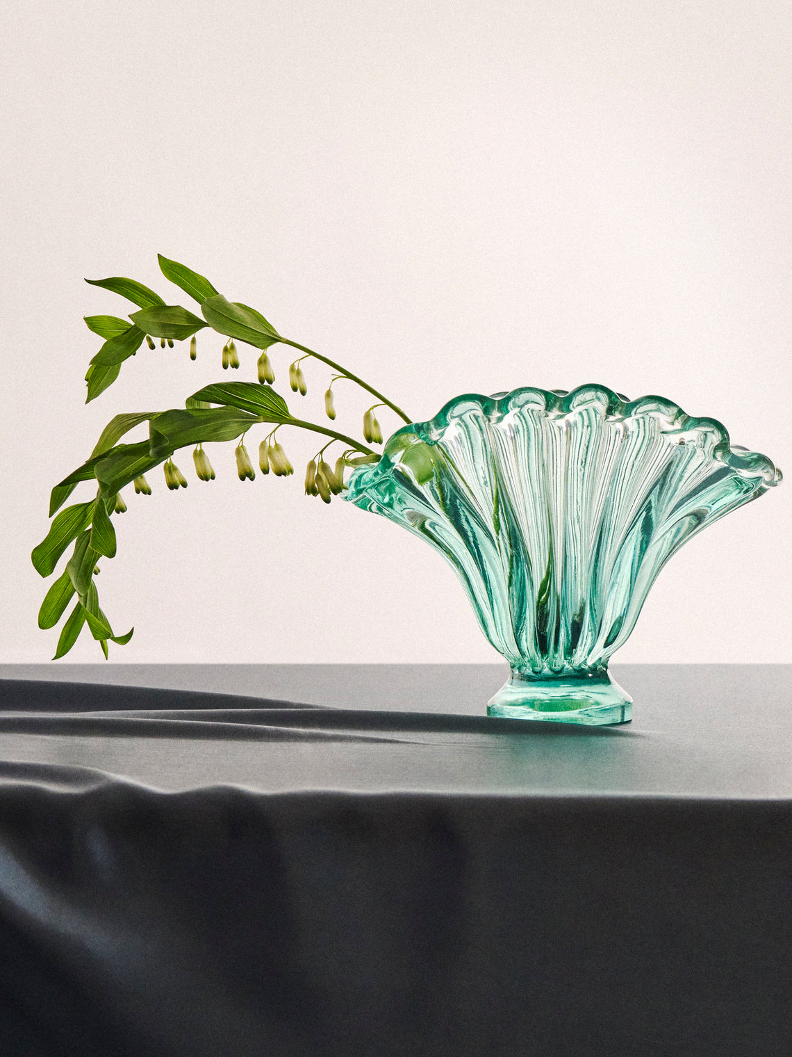 Antique and Vintage - 1942 Flavio Poli for Seguso Vetri d’Arte Murano Glass  Vase (11in/28cm) - Green - ABASK