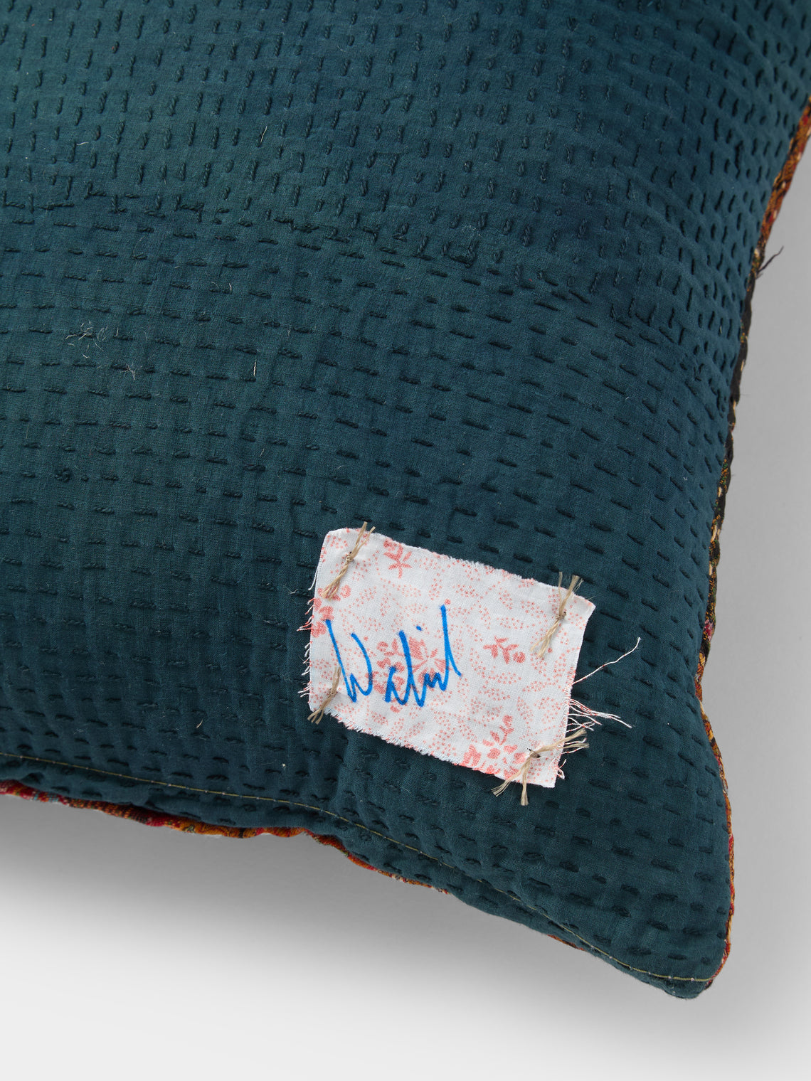 By Walid - 19th-Century Paisley Patchwork Wool and Linen Cushion (15.5in/40cm) - Multiple - ABASK