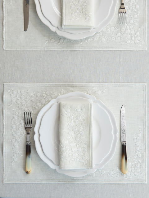Borgo delle Tovaglie - Venaria Embroidered Linen Placemats (Set of 4) - Ivory - ABASK