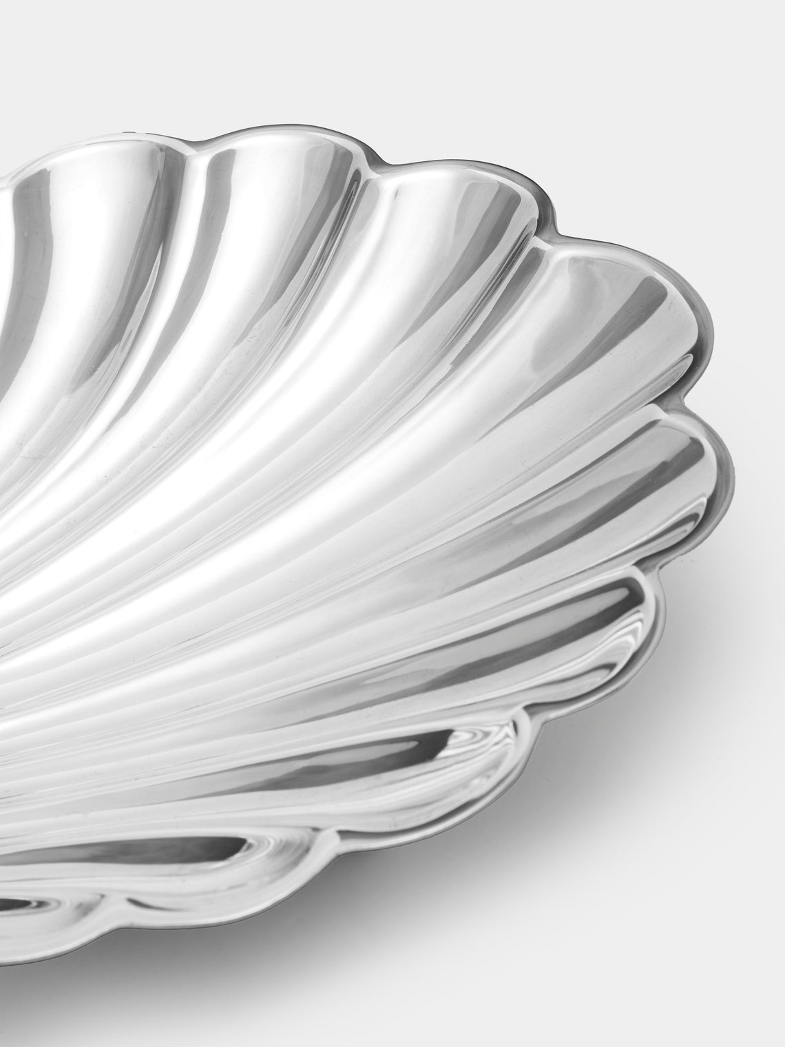 Antique and Vintage - 1940s Silver Large Shell -  - ABASK