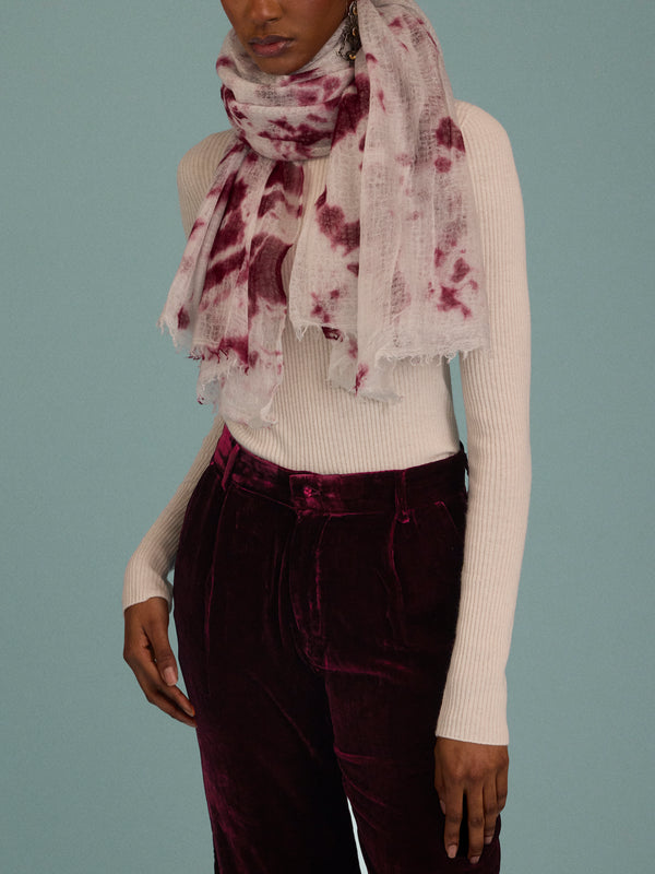 Suzusan - Shibori Cashmere Featherweight Shawl (94.5in/2.4m) - Purple - ABASK