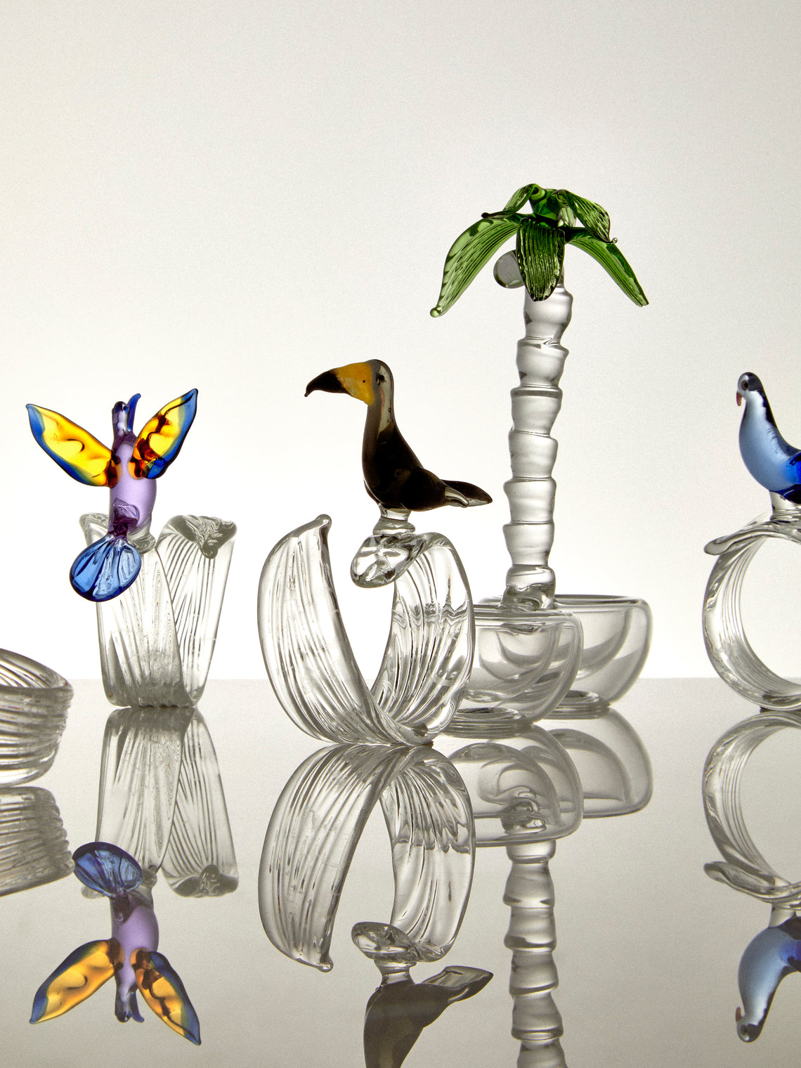 Casarialto - | Set of 6 | Tropical Birds Hand-Blown Glass Napkin Rings - Multiple - ABASK
