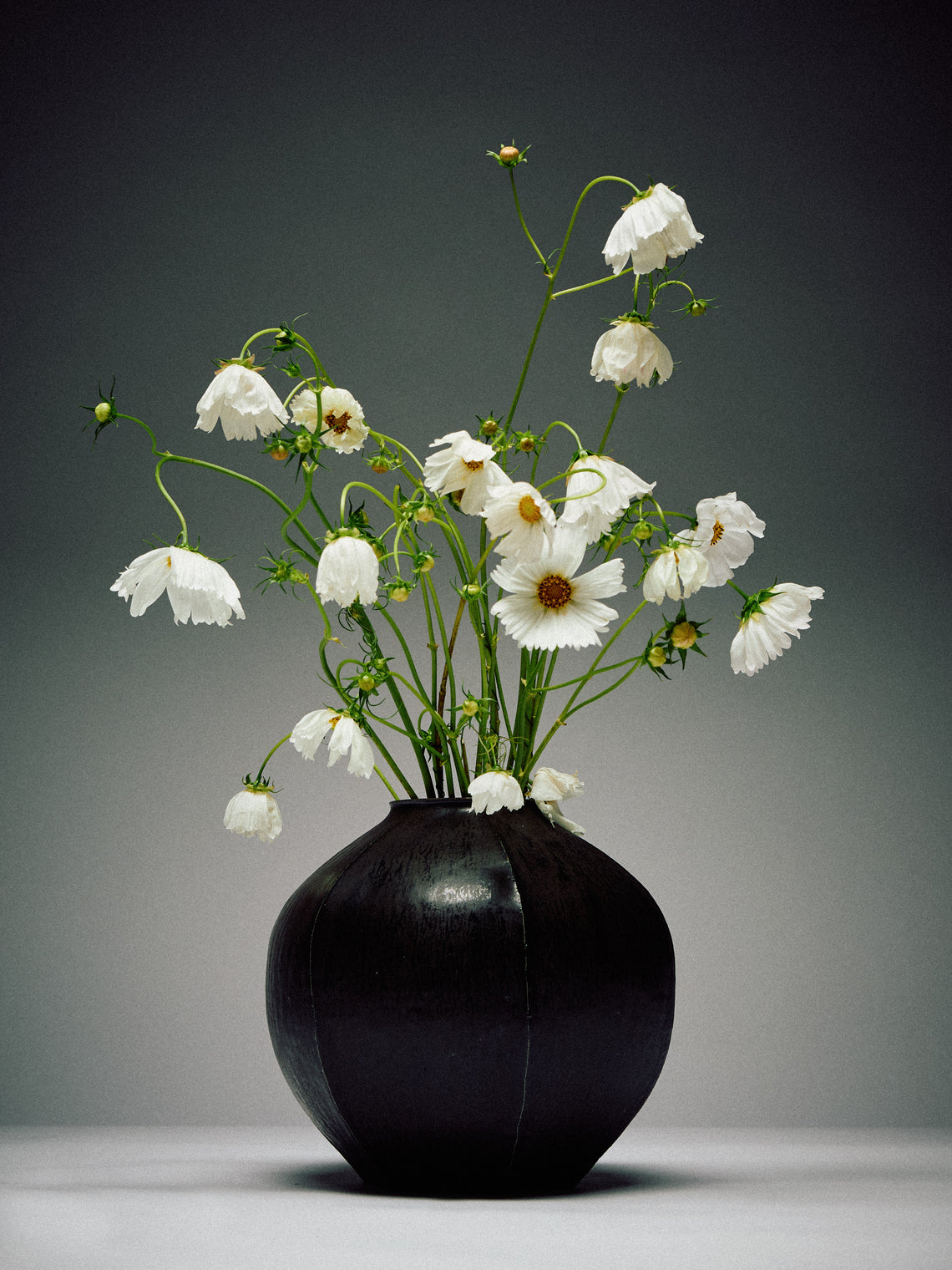 Lee Song-am - Black Clay Vase (10in/26cm) - Black - ABASK