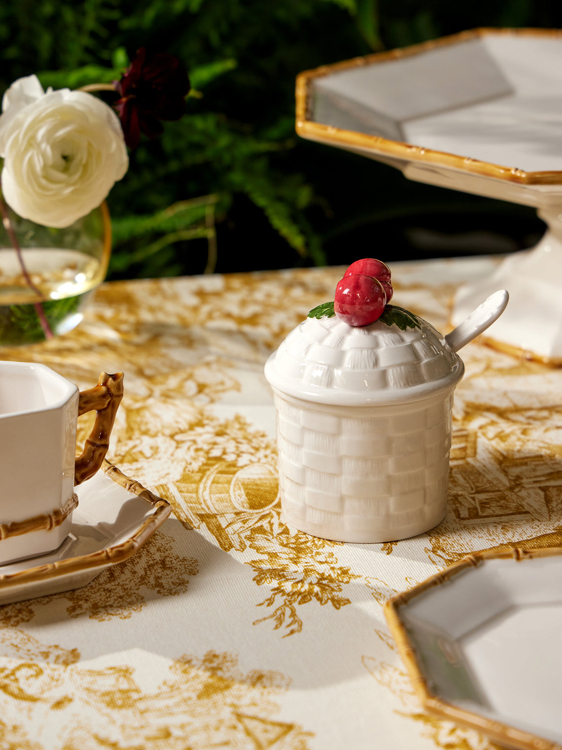 Verdolini - Hand-Painted Majolica Ceramic Jam and Honey Jars (Set of 4) - White - ABASK