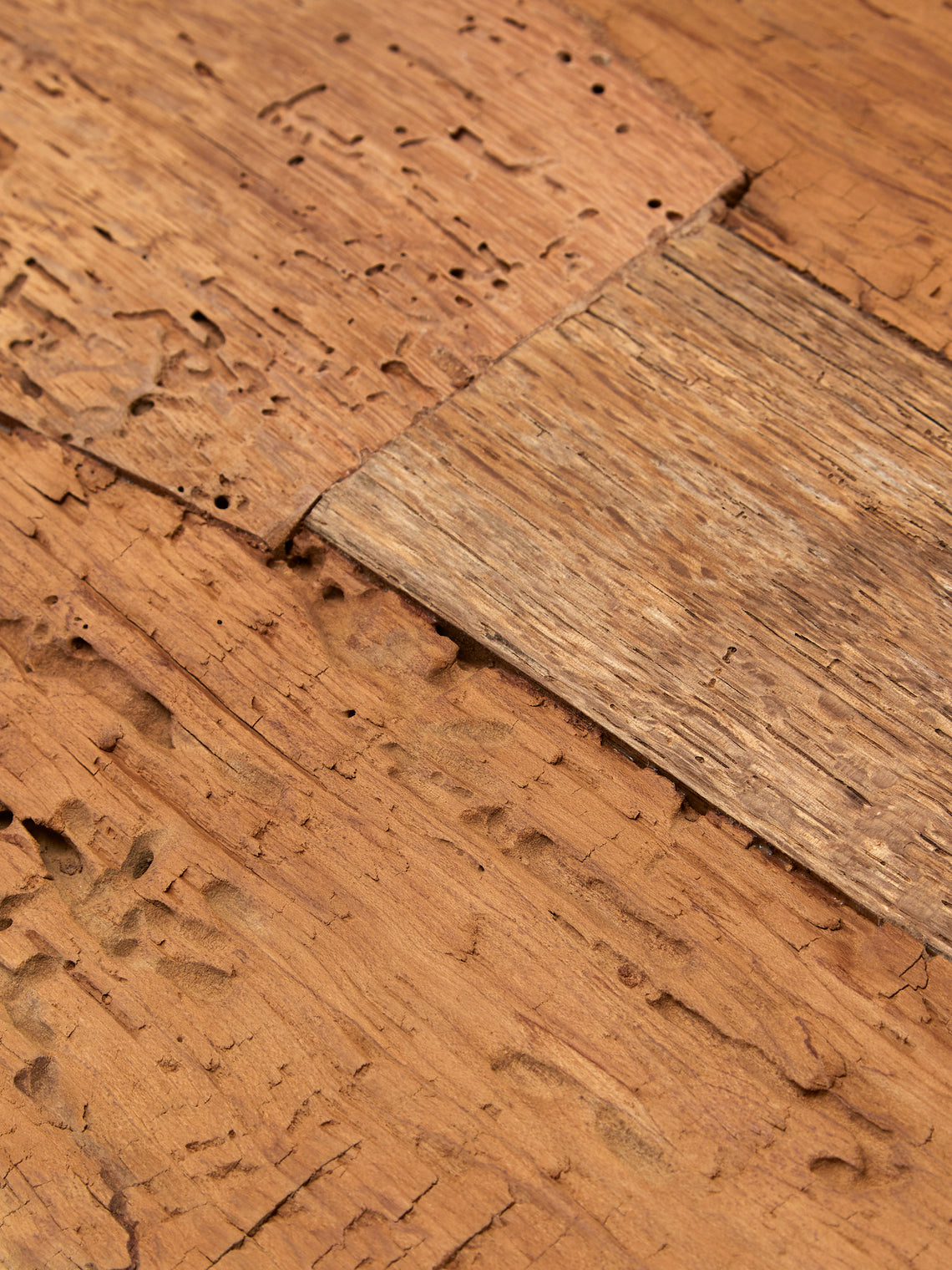 Art Brugi - Hand-Carved Antique Oak and Chestnut Serving Board - Brown - ABASK