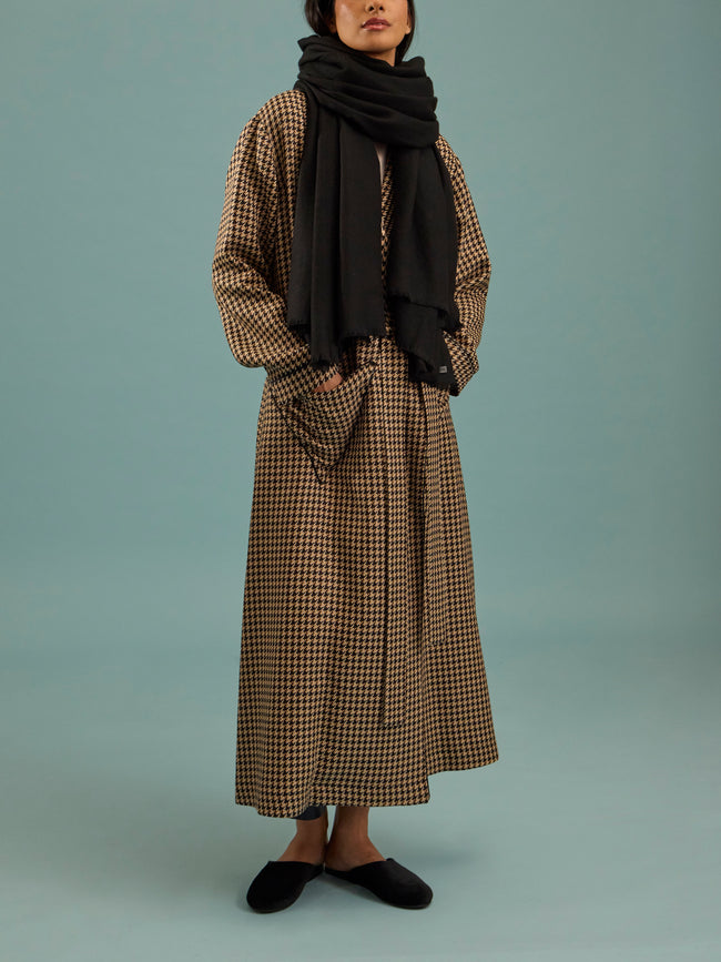 Denis Colomb - Kasumi Nomad Cashmere Scarf | One Size - Black - ABASK