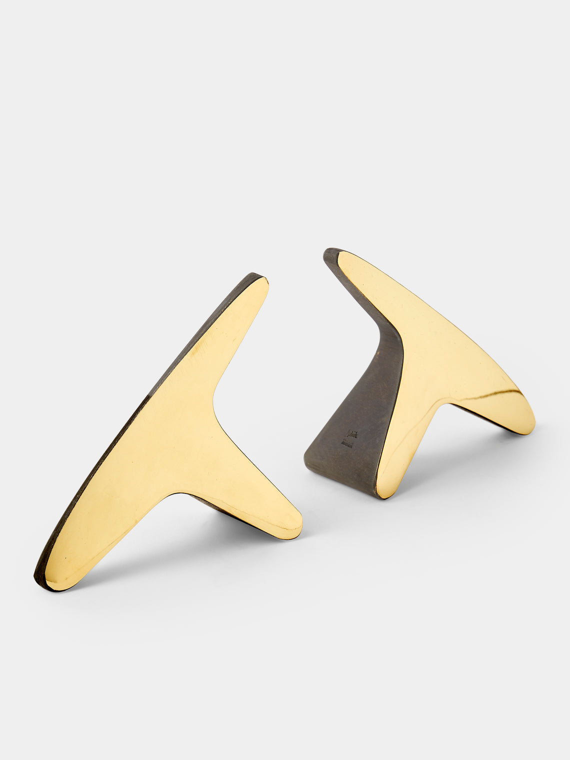 Carl Auböck - T Brass Bookends - Gold - ABASK