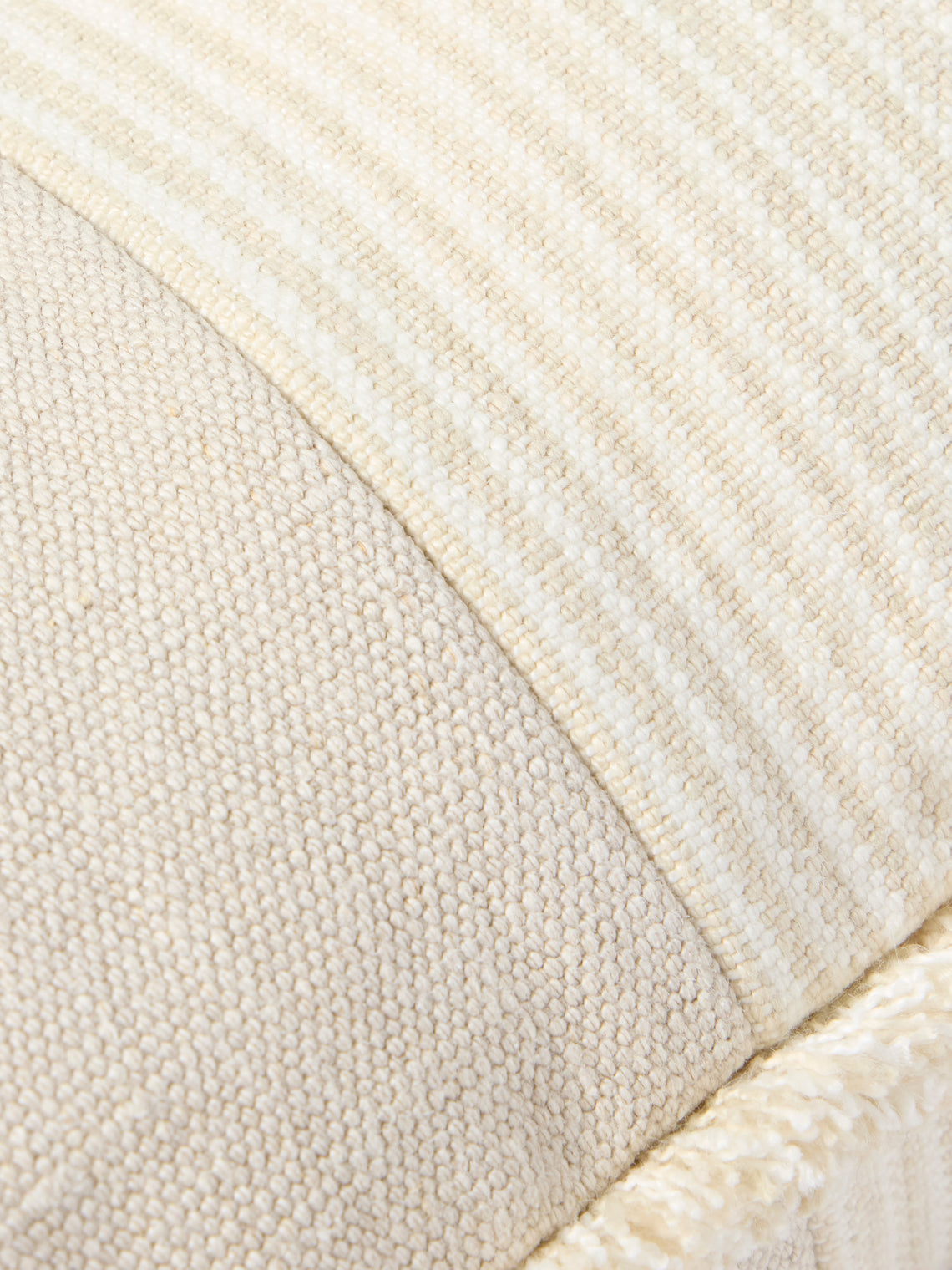 de Le Cuona - Chukka Linen Hunter-Paneled Cushion (19.5in/50cm) - Ivory - ABASK
