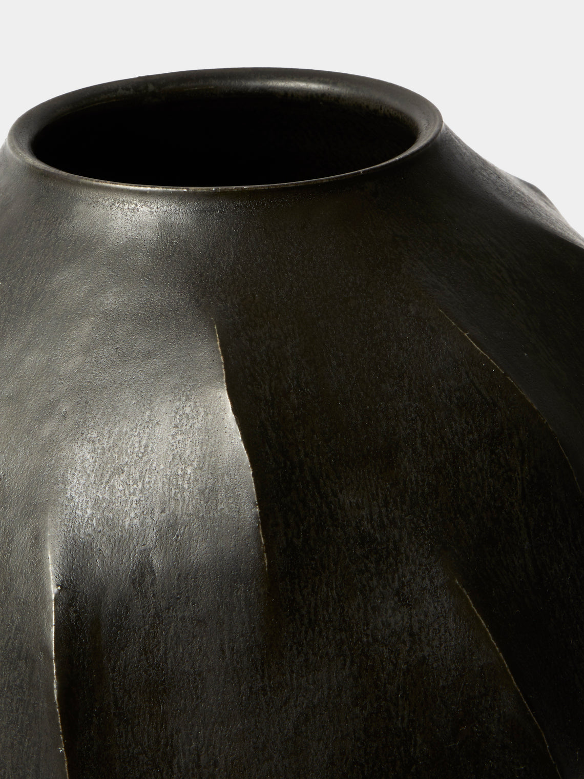Lee Song-am - Black Clay Vase (13.5in/34cm) - Black - ABASK