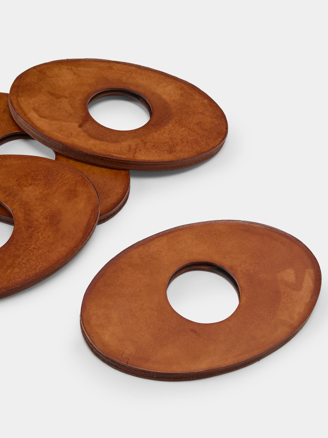 Peter Speliopoulos Projects - Hand-Stained Leather Napkin Rings (Set of 4) - Tan - ABASK