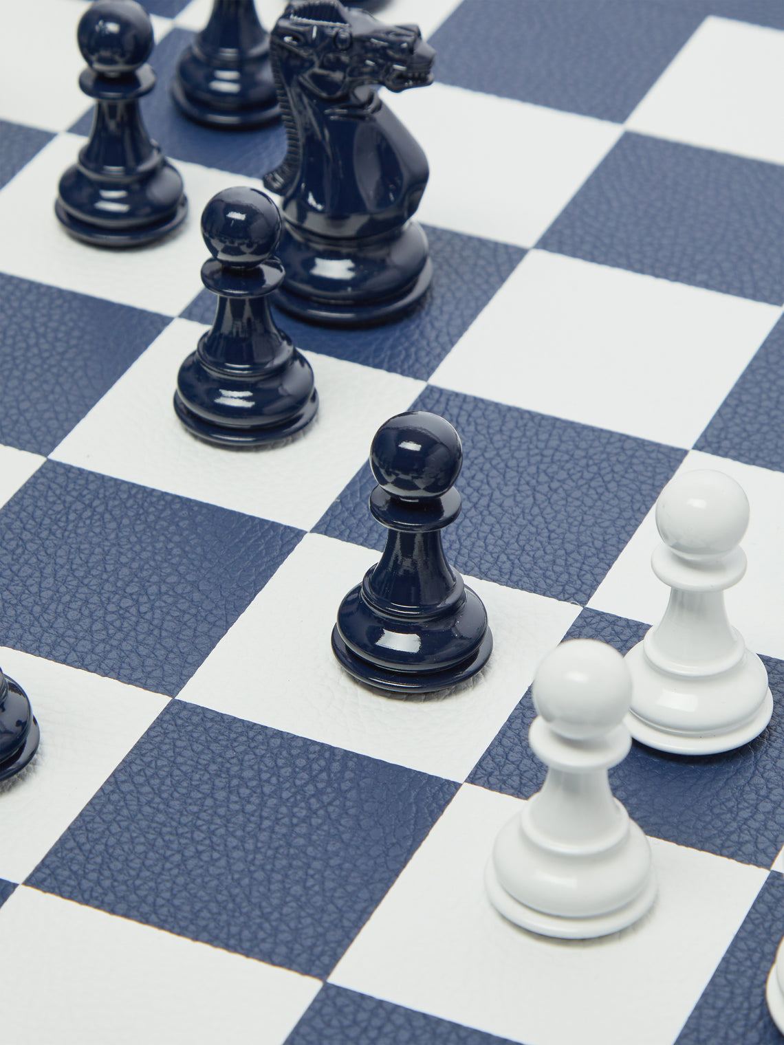 Hector Saxe - Leather Chess Set -  - ABASK