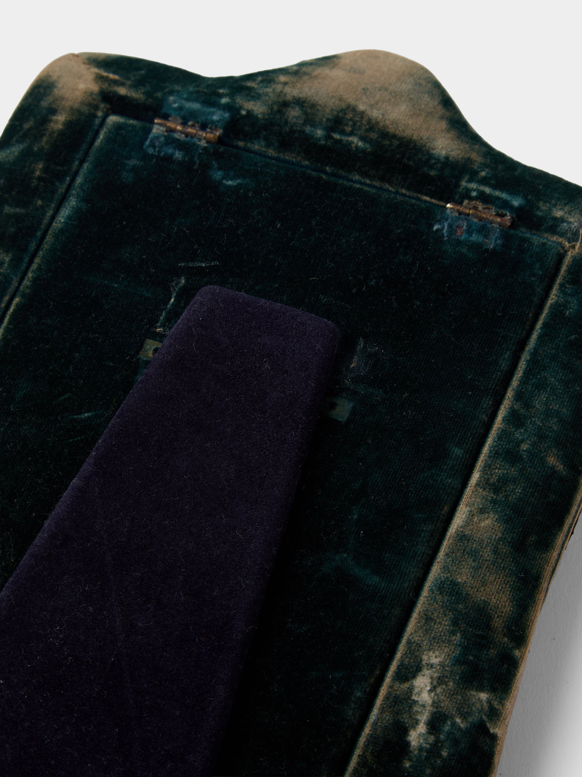 Antique and Vintage - 1899 British Chester Sterling Silver Photo Frame (4x6") - Silver - ABASK