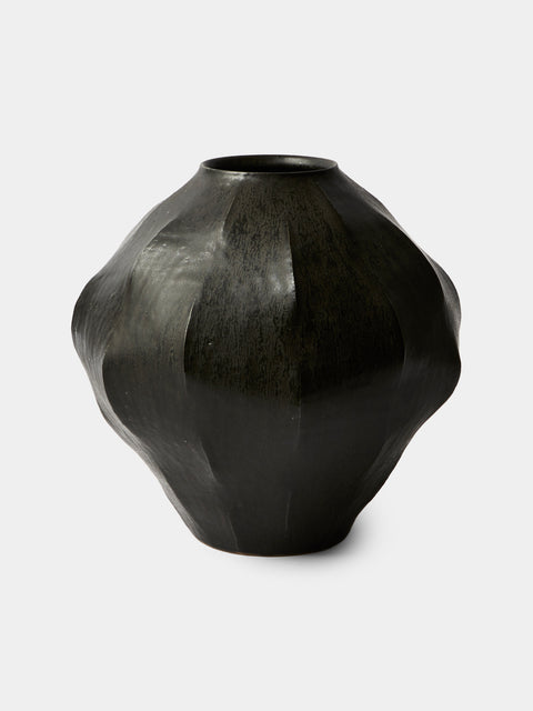 Lee Song-am - Black Clay Vase (13.5in/34cm) - Black - ABASK - 