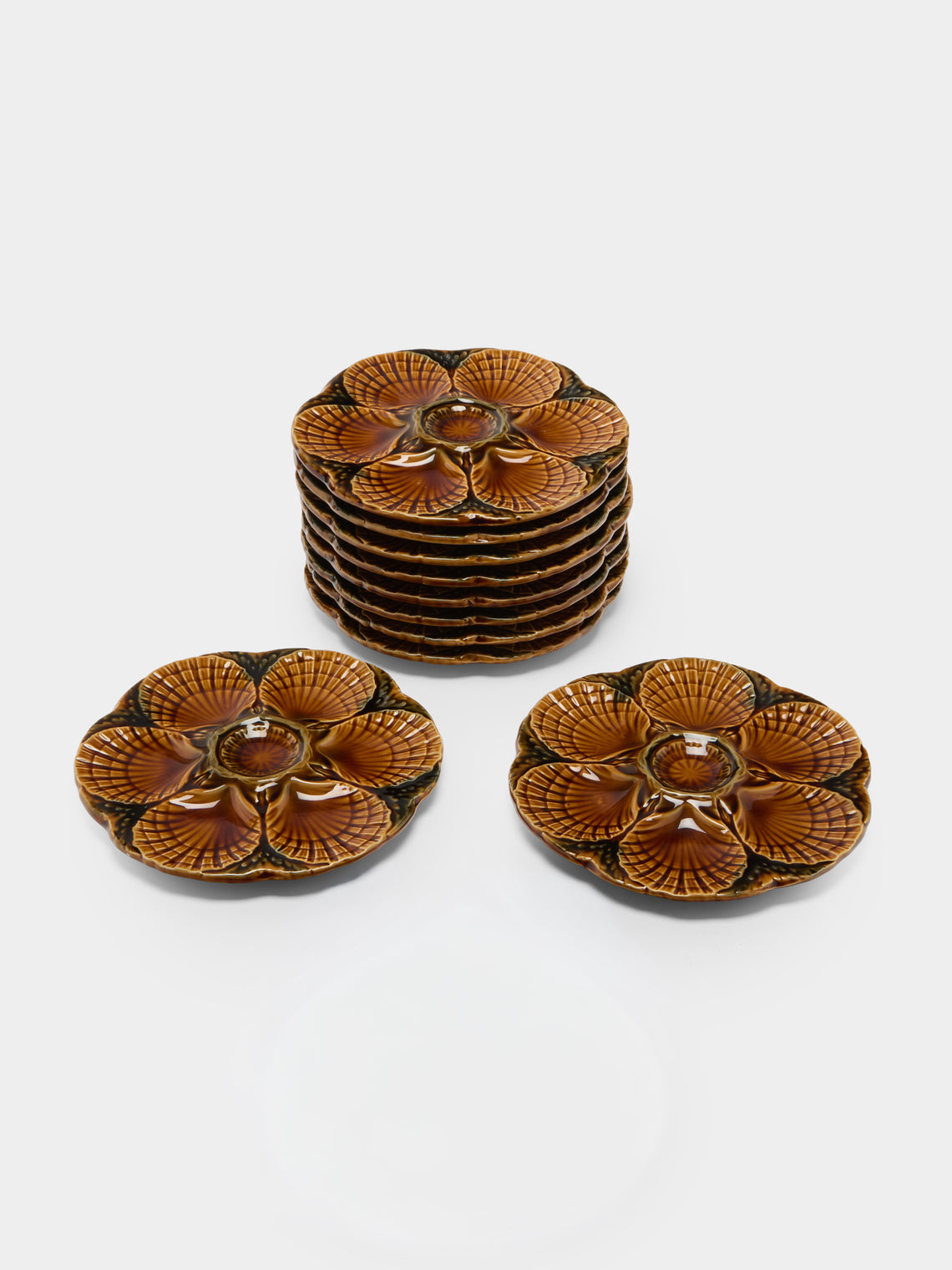 Antique and Vintage - 1950s Ceramic Oyster Plates – 9in/23.5cm (Set of 10) - Brown - ABASK