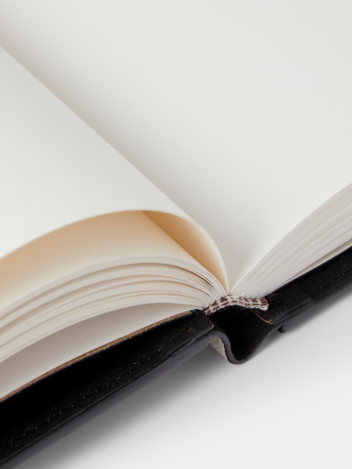Giobagnara - Livre d'Or Leather Guest Book - Light Gray - ABASK