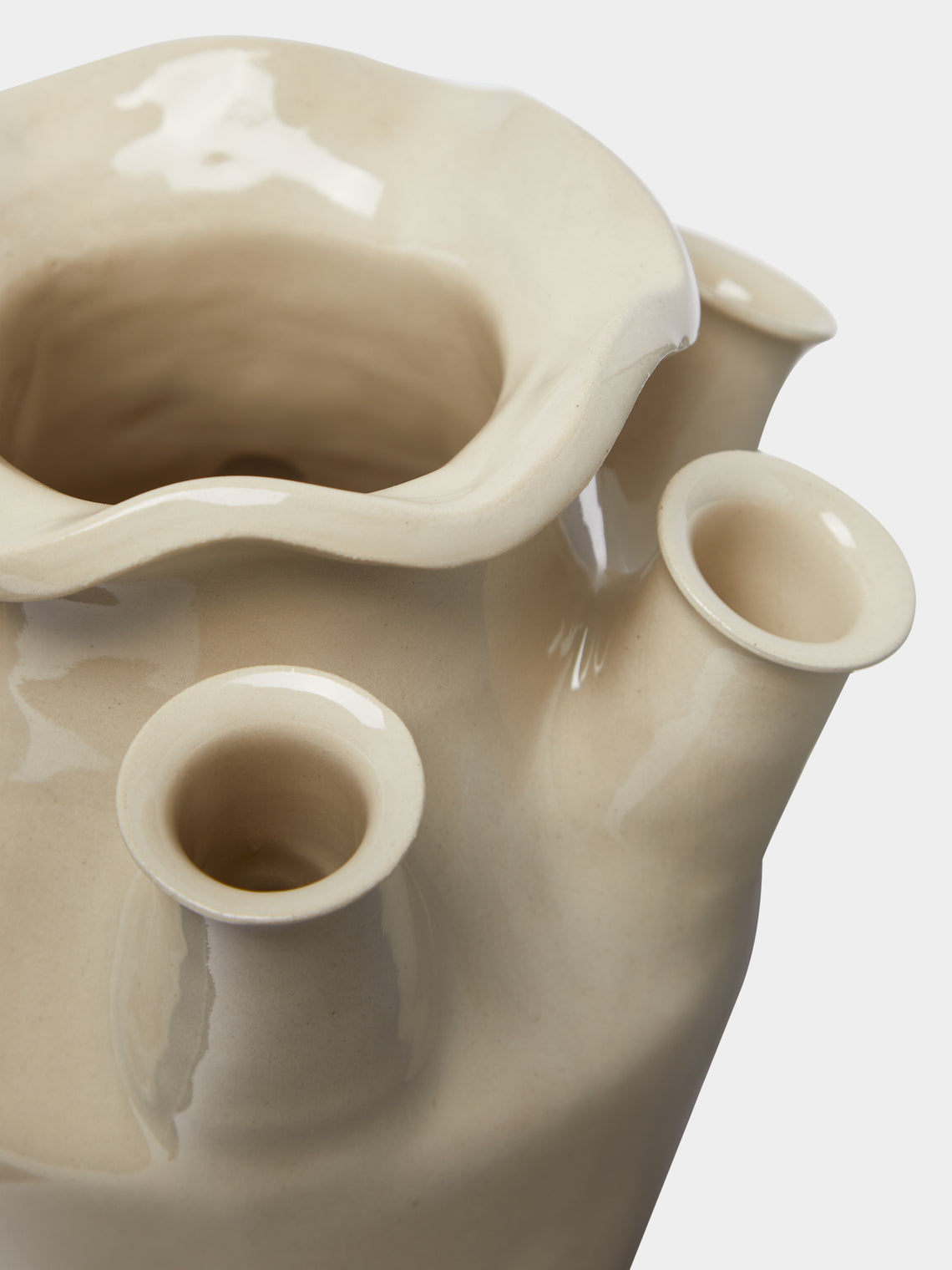 Ali Hewson - Wavy Ceramic Small Tulipiere -  - ABASK