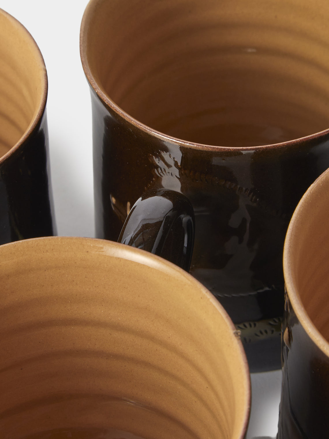 Poterie d’Évires - Animals Hand-Painted Ceramic Mugs (Set of 4) - Dark Brown - ABASK
