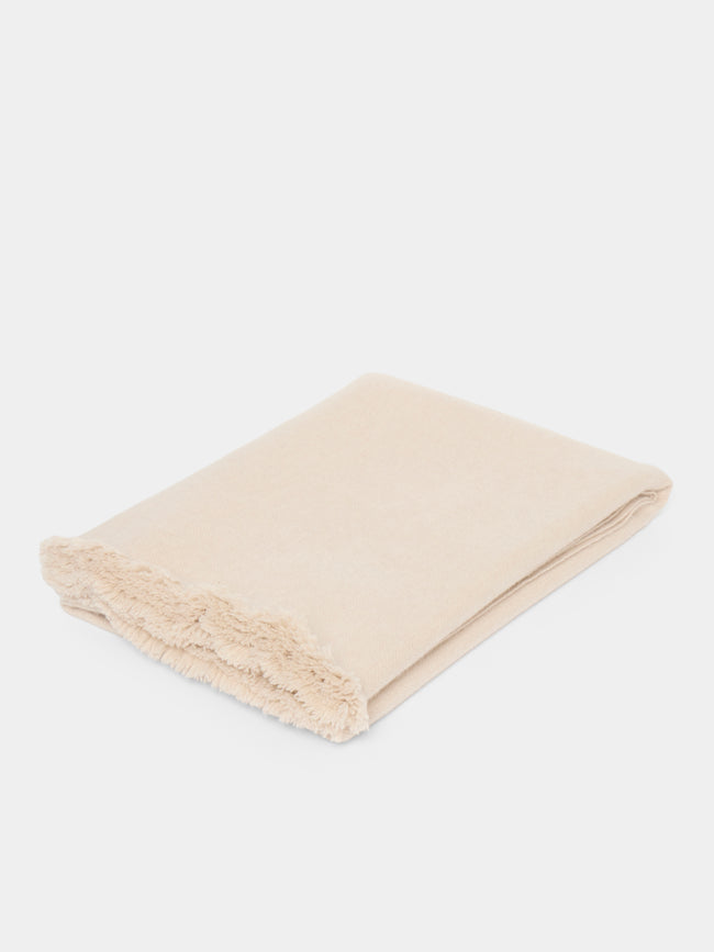 de Le Cuona - Herringbone Cashmere Throw (78.5in/2m) - Cream - ABASK