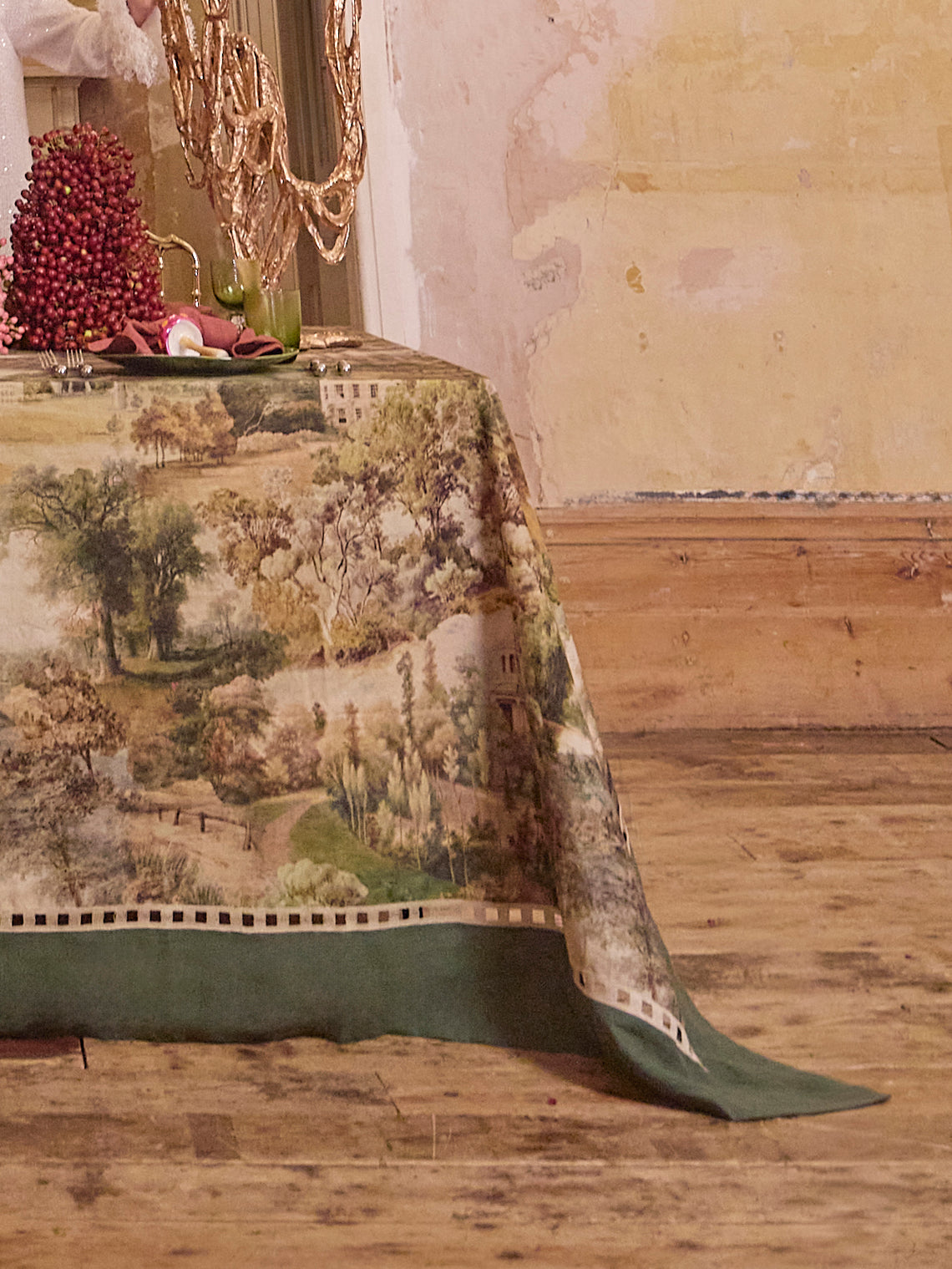 Borgo delle Tovaglie - Riviera Printed Linen Rectangular Tablecloth (165.5in/4.2m) - Multiple - ABASK