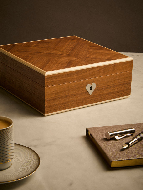 Linley - Henley Heart Walnut Box - Natural - ABASK