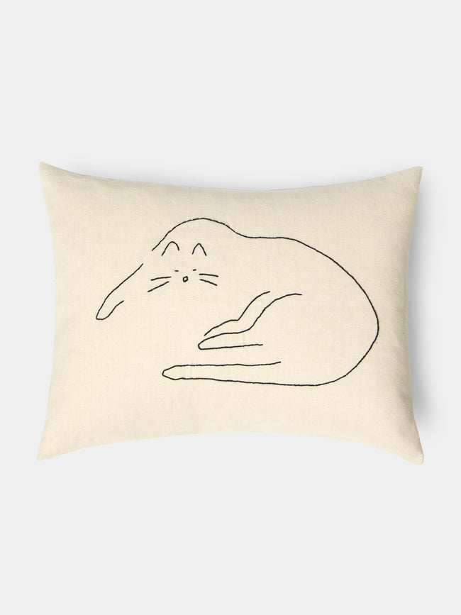 Oeuvres Sensibles - Cat Hand-Embroidered Cotton and Hemp Linen Cushion (15.5in/40cm) - Cream - ABASK - 