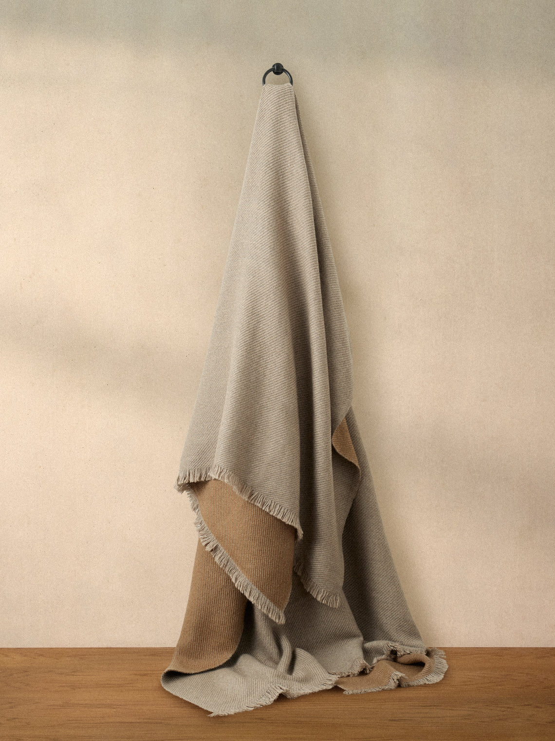 Me & K - Reversible Merino Wool and Cashmere King-Size Blanket (106in/2.7m) - Brown - ABASK