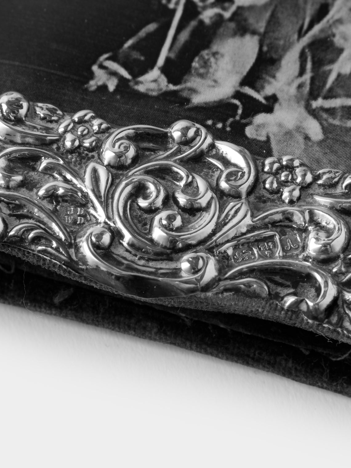 Antique and Vintage - 1901 British Chester Sterling Silver Photo Frame (4x6") - Silver - ABASK