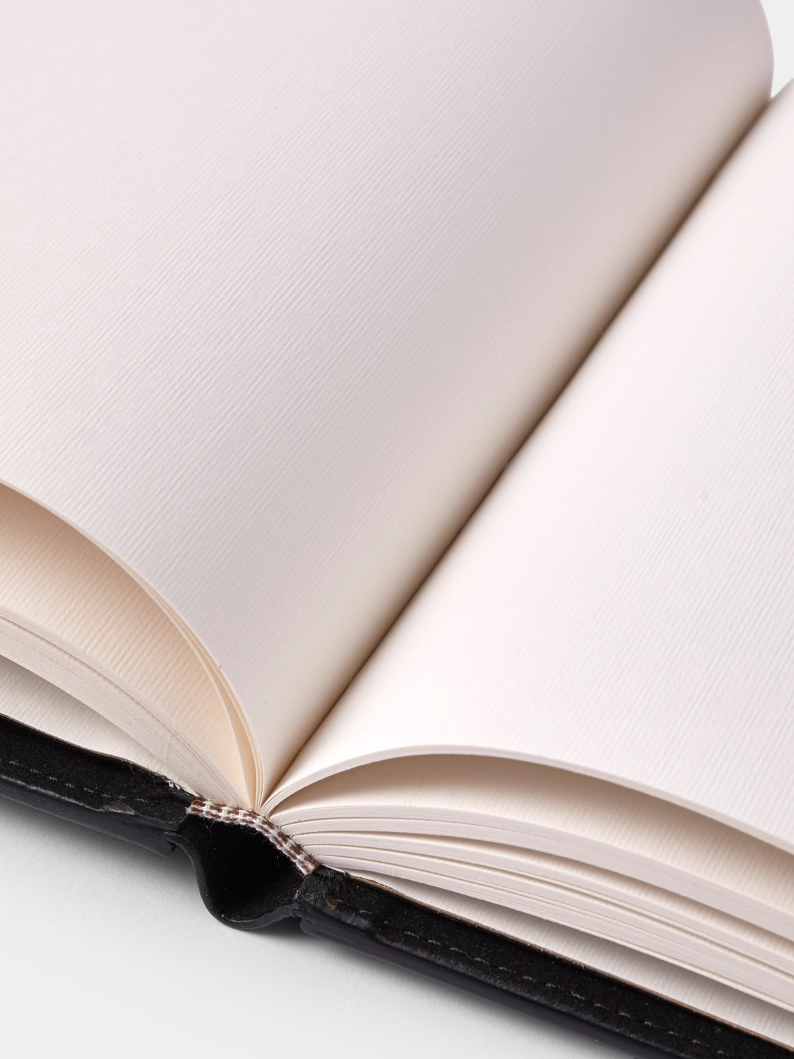 Giobagnara - Livre d'Or Leather Guest Book - Black - ABASK