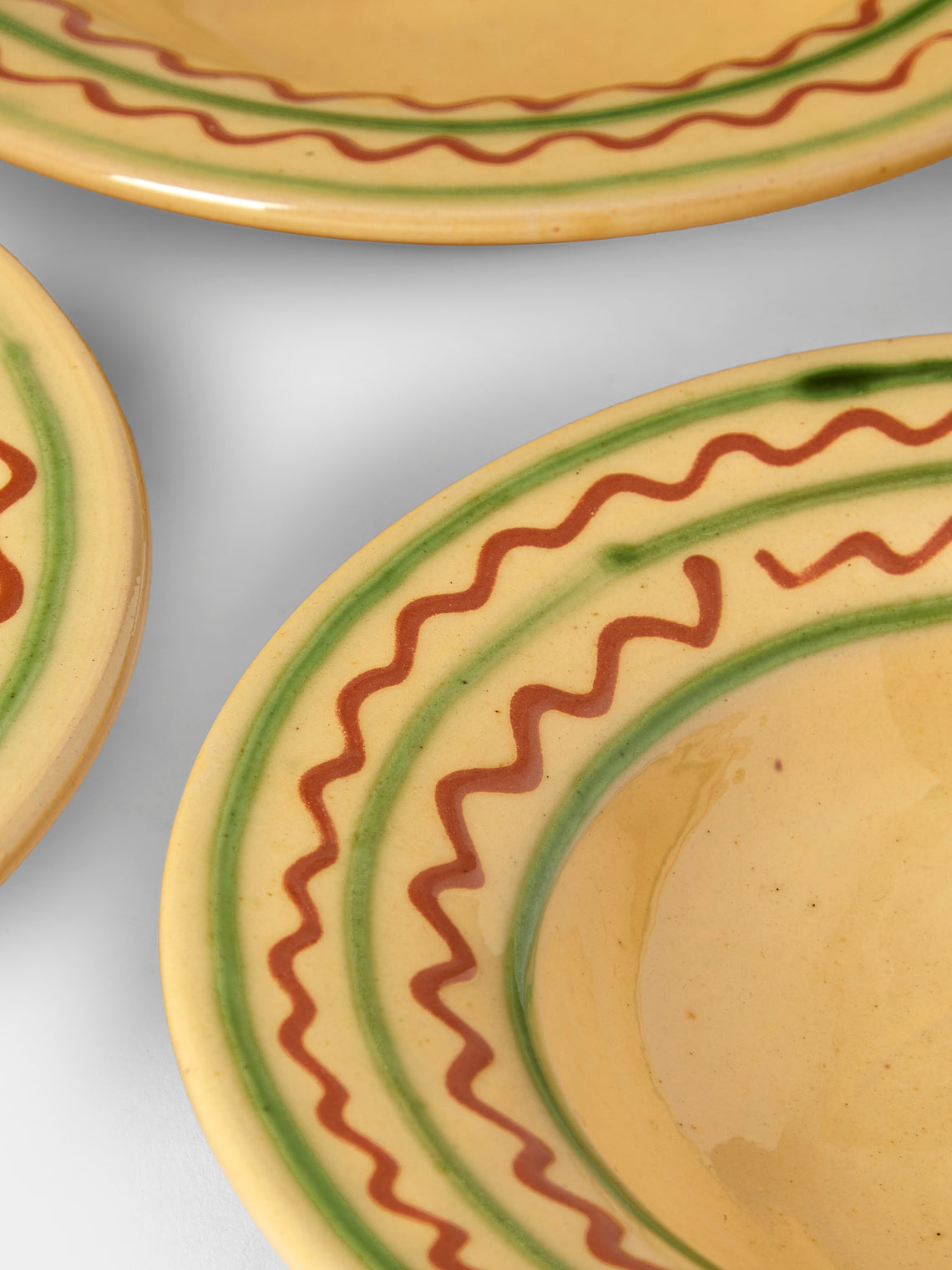 Poterie de Cliousclat - Hand-Painted Slipware Small Bowls (Set of 4) - Beige - ABASK