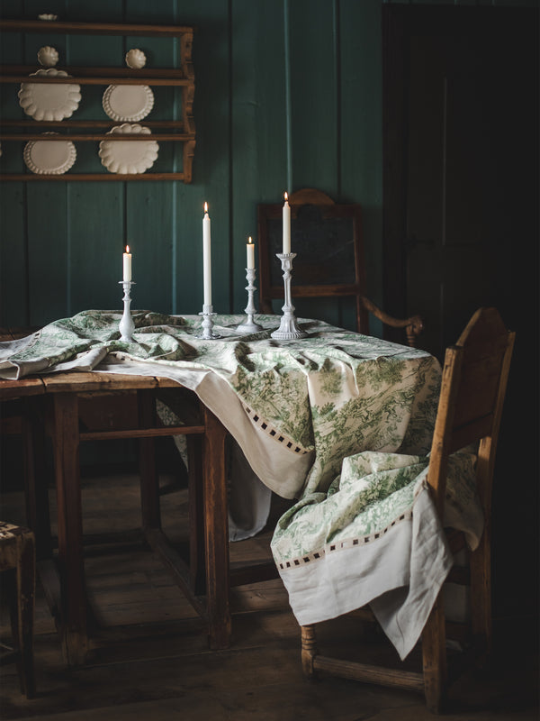 Borgo delle Tovaglie - Riviera Toile de Jouy Linen Rectangular Tablecloth (126in/3.2m) - Green - ABASK