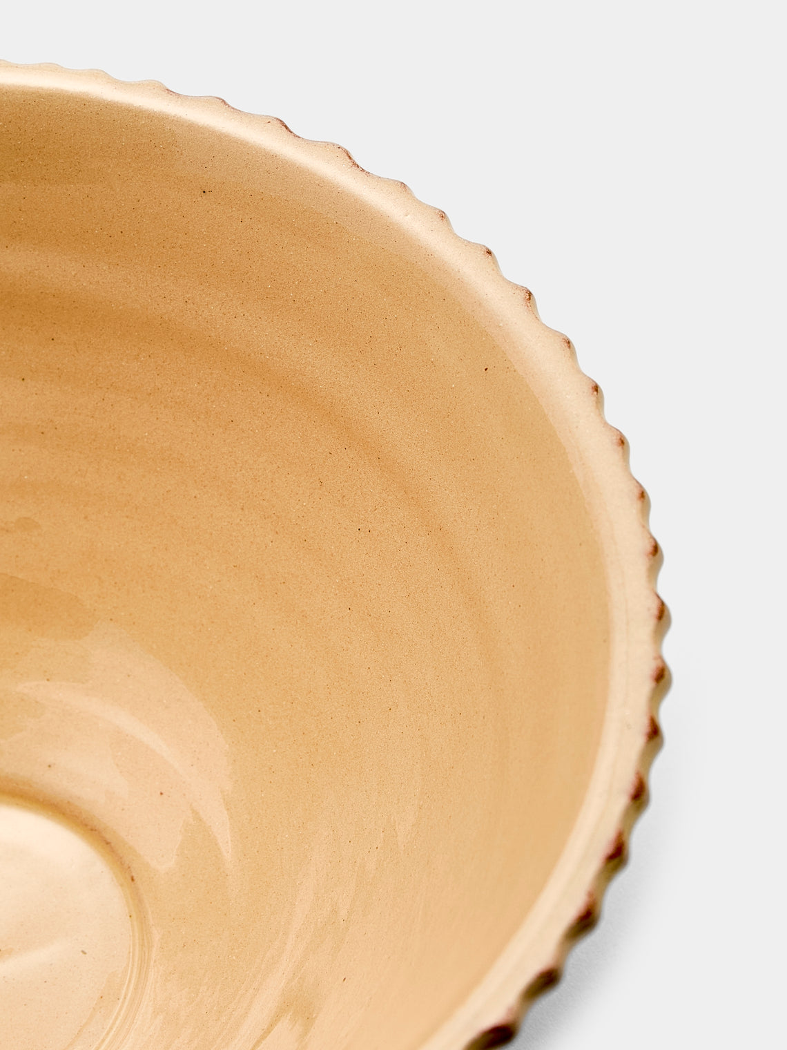 Poterie d’Évires - Flowers Hand-Painted Ceramic Small Fluted Serving Bowl - Light brown - ABASK