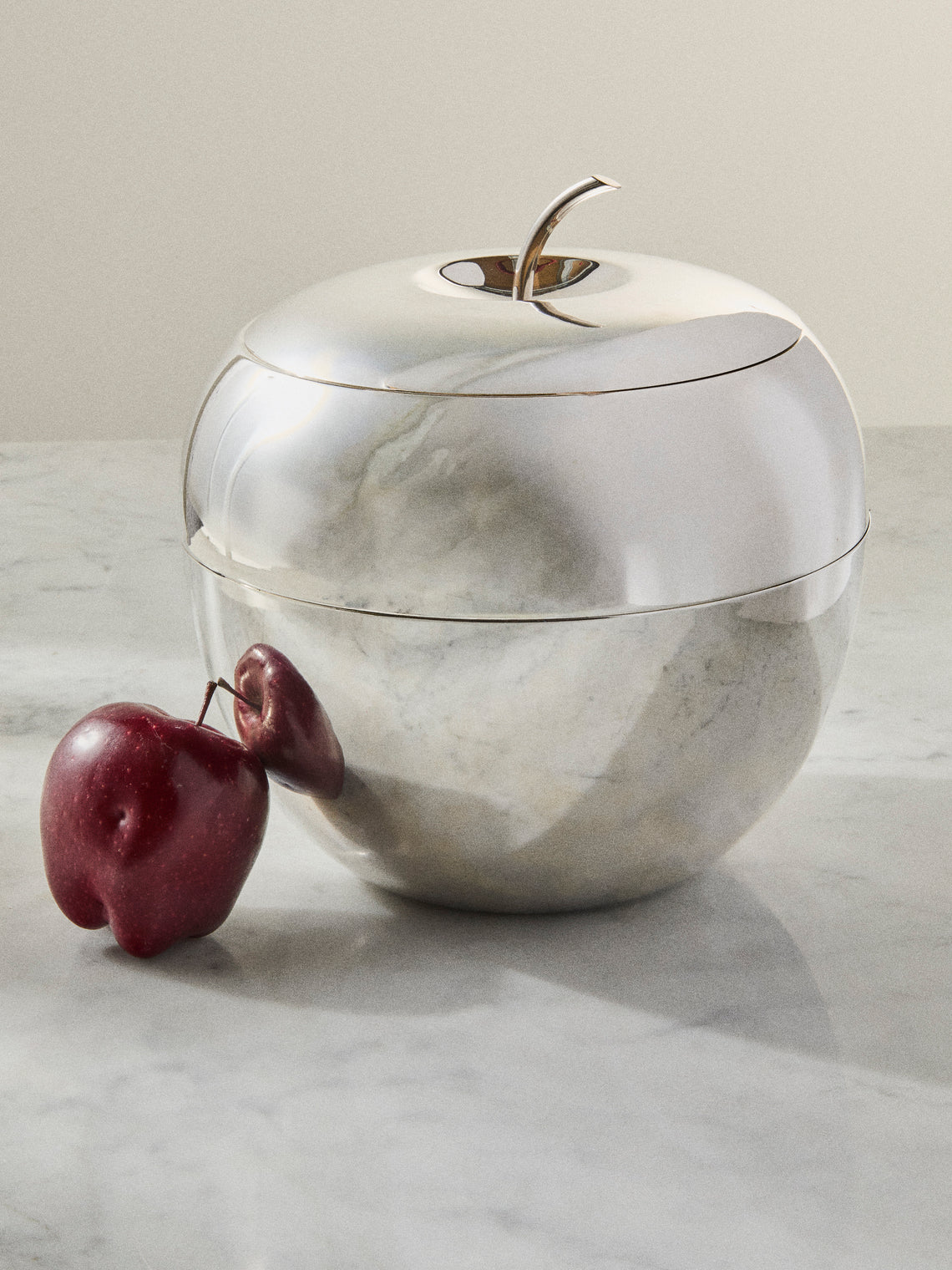Antique and Vintage - 1970s Silver-Plated Teghini Firenze Apple Ice Bucket - Silver - ABASK