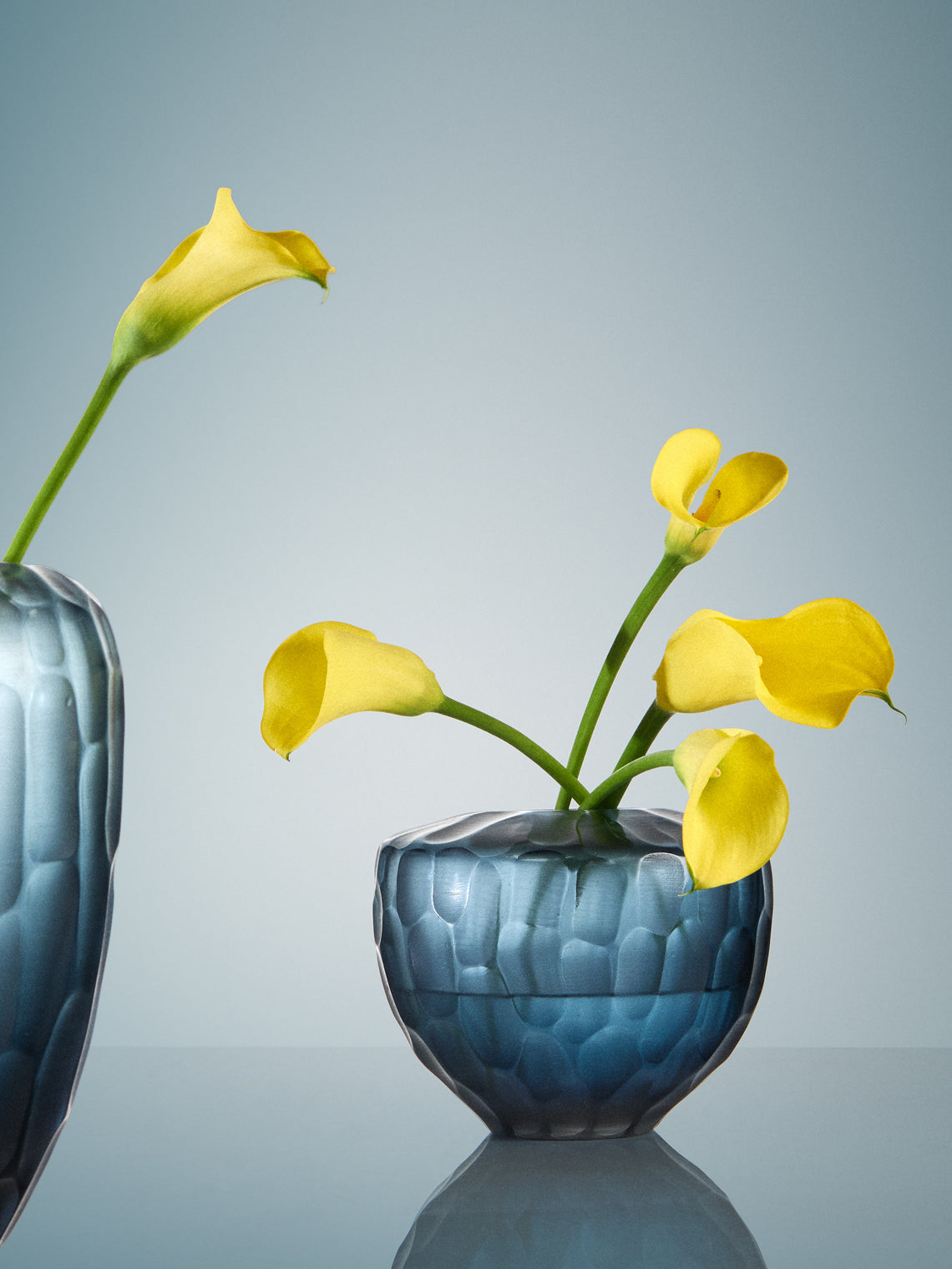 Micheluzzi Glass - Goccia Oceano Bamboo Hand-Blown Murano Glass Vase (6in/15cm) - Blue - ABASK