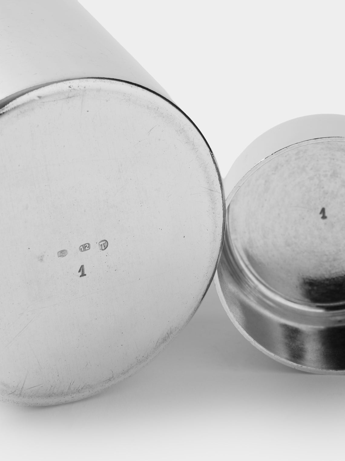 Antique and Vintage - Mid-Century Silver-Plated Cocktail Shaker - Silver - ABASK