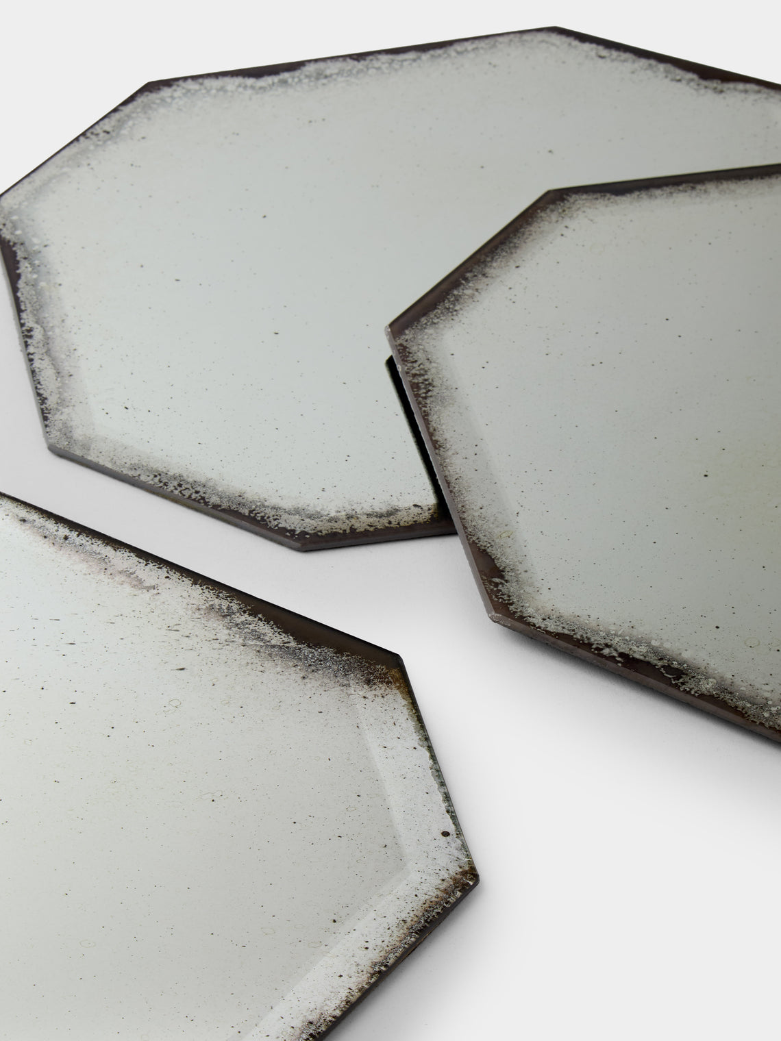 Borgo delle Tovaglie - Octo Mirrored Glass Placemats (Set of 6) - Silver - ABASK