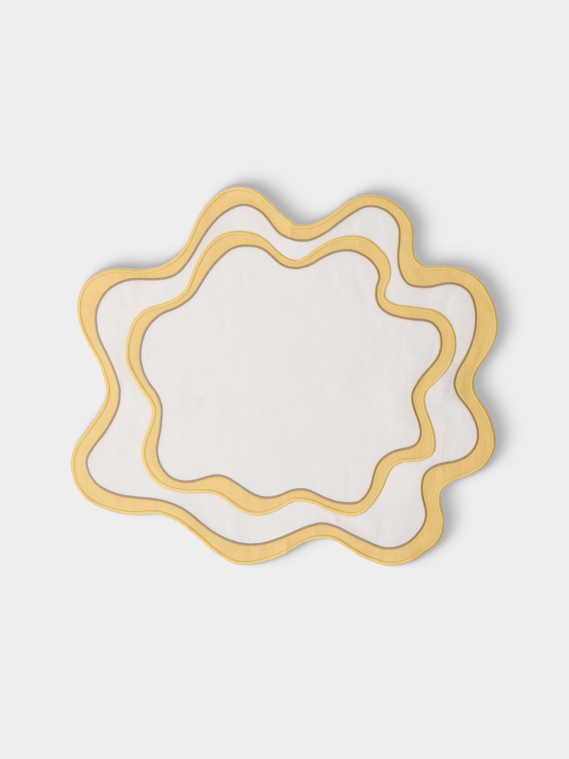 Cosima Swayze - | Set of 4 | x Los Encajeros Wave Linen Placemats - White - ABASK - 