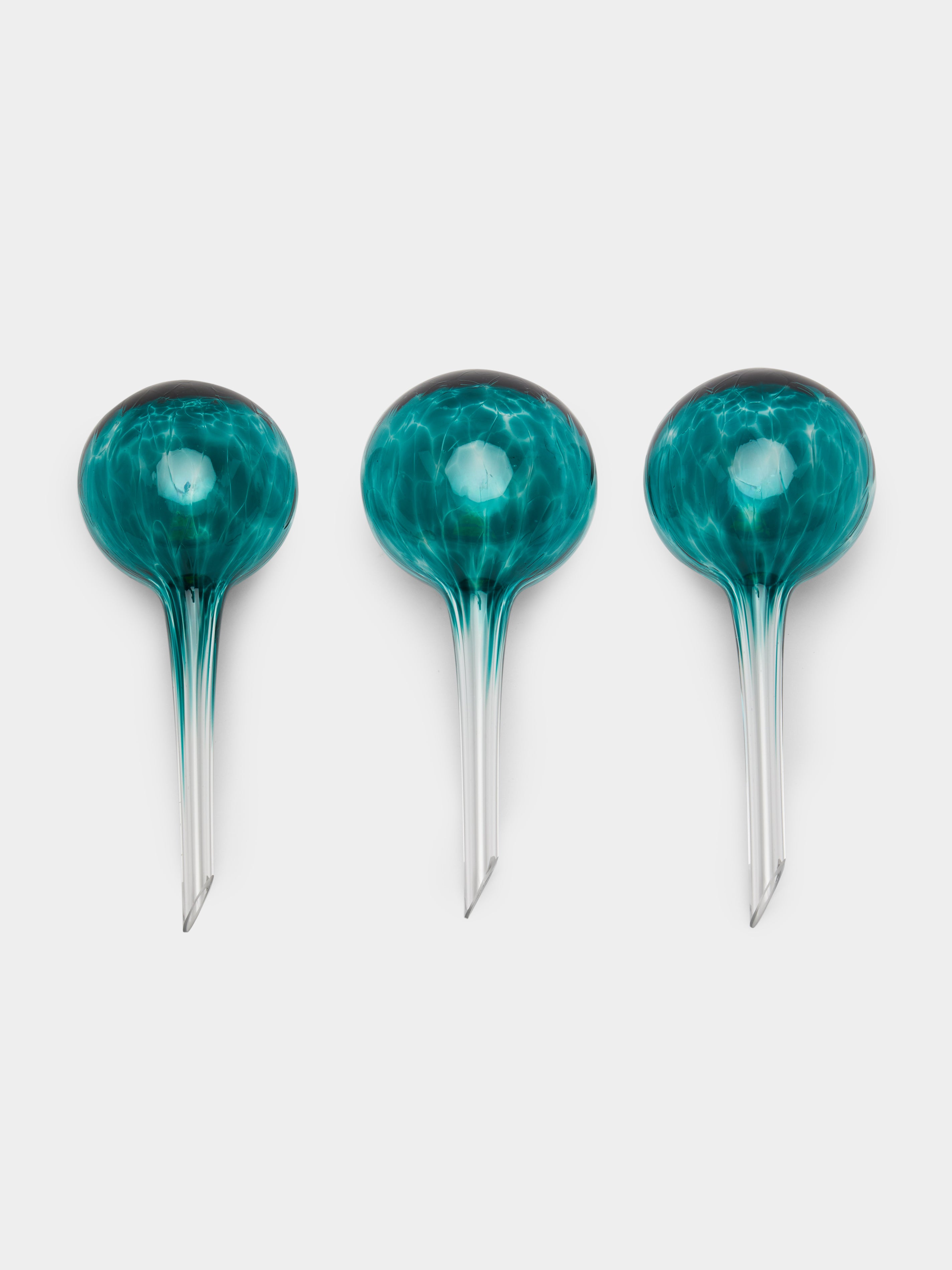 Using Diffusing Globes Blue Hand-Blown Crystal Mini Water-Diffusing Globes (Set of 3) by Dab'O ...
